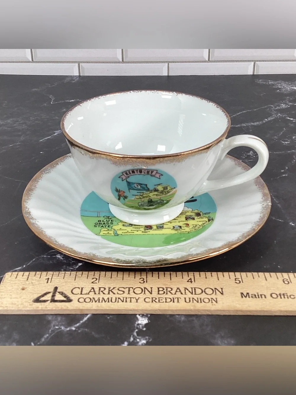 Vintage Collectible Kentucky Souvenir With Gold Trim Tea Cup And Saucer